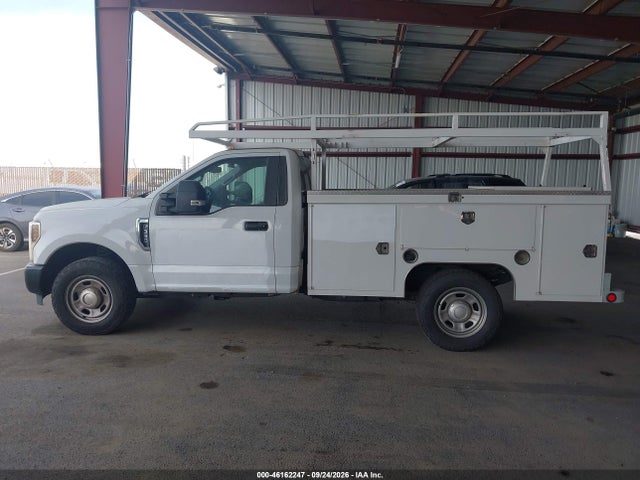 46162247 :رقم المزاد ، 1FDRF3E69KEG46613 vin ، 2019 Ford F-350 Chassis Xl مزاد بيع