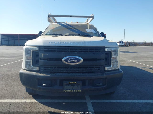 46162247 :رقم المزاد ، 1FDRF3E69KEG46613 vin ، 2019 Ford F-350 Chassis Xl مزاد بيع