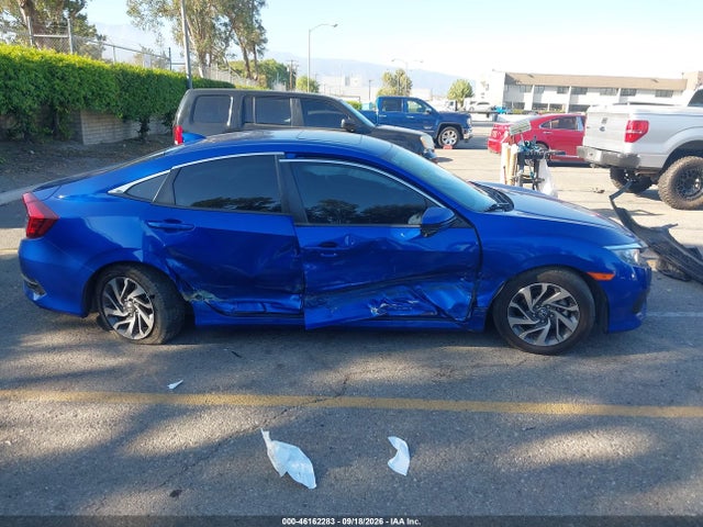 Продаж на аукціоні авто 2018 Honda Civic Ex, vin: 2HGFC2F72JH547240, номер лоту: 46162283