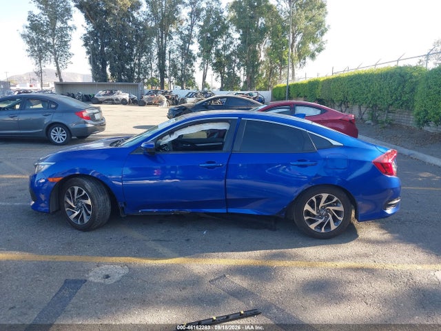 Продаж на аукціоні авто 2018 Honda Civic Ex, vin: 2HGFC2F72JH547240, номер лоту: 46162283