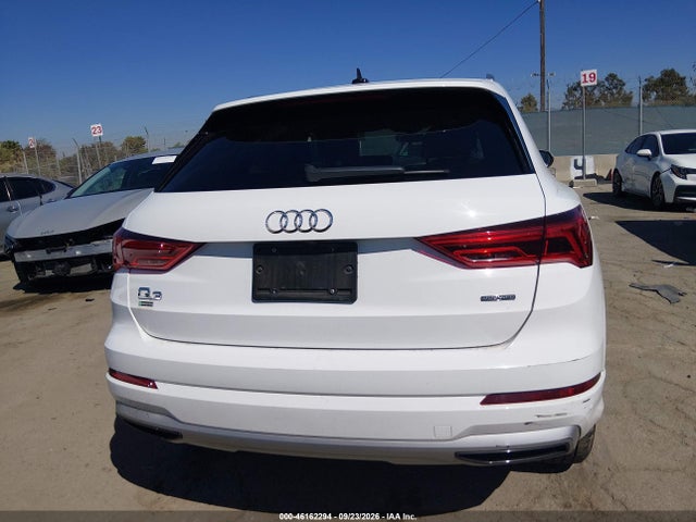 2021 Audi Q3 Premium 40 Tfsi Quattro Tiptronic მანქანა იყიდება აუქციონზე, vin: WA1AUCF32M1095845, აუქციონის ნომერი: 46162294
