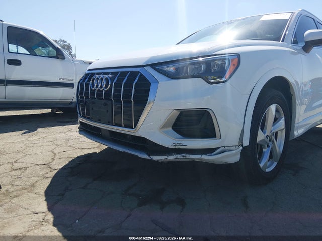 2021 Audi Q3 Premium 40 Tfsi Quattro Tiptronic მანქანა იყიდება აუქციონზე, vin: WA1AUCF32M1095845, აუქციონის ნომერი: 46162294