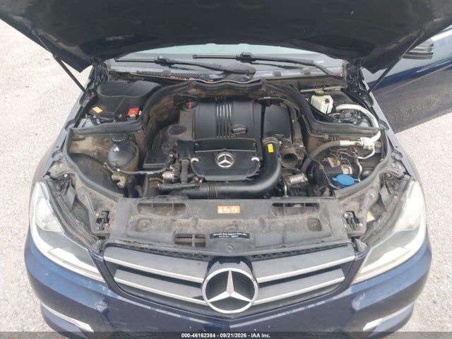 Продаж на аукціоні авто 2015 Mercedes-benz C 250, vin: WDDGJ4HB9FG391003, номер лоту: 46162384