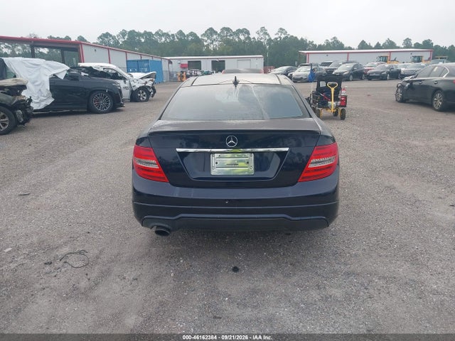 Продаж на аукціоні авто 2015 Mercedes-benz C 250, vin: WDDGJ4HB9FG391003, номер лоту: 46162384
