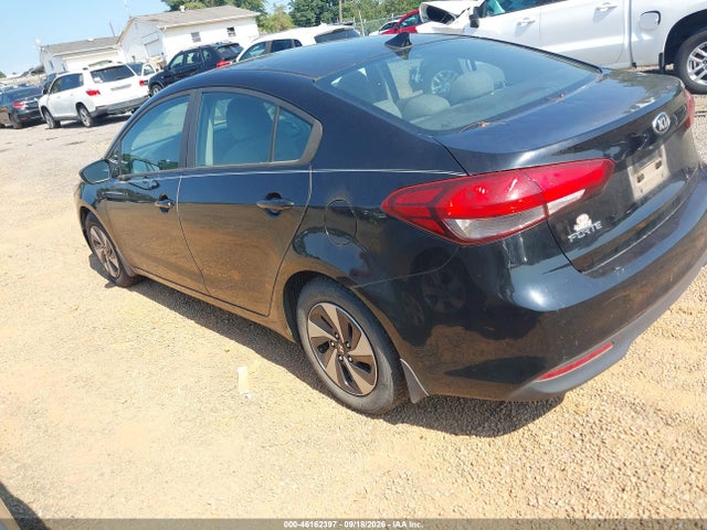 2017 Kia Forte Lx მანქანა იყიდება აუქციონზე, vin: 3KPFK4A73HE068500, აუქციონის ნომერი: 46162397
