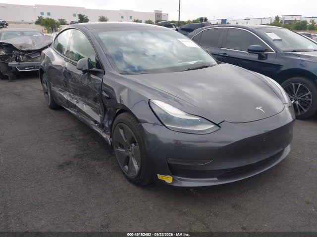 46162402 :رقم المزاد ، 5YJ3E1EB0NF265525 vin ، 2022 Tesla Model 3 Long Range مزاد بيع