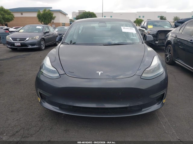 46162402 :رقم المزاد ، 5YJ3E1EB0NF265525 vin ، 2022 Tesla Model 3 Long Range مزاد بيع