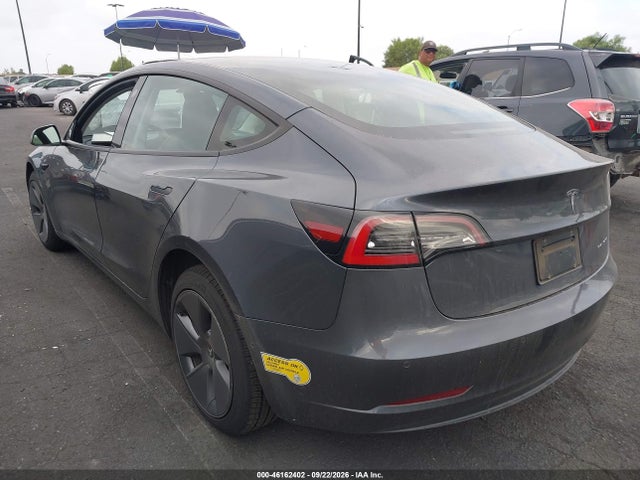 46162402 :رقم المزاد ، 5YJ3E1EB0NF265525 vin ، 2022 Tesla Model 3 Long Range مزاد بيع