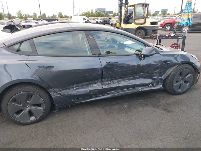 46162402 :رقم المزاد ، 5YJ3E1EB0NF265525 vin ، 2022 Tesla Model 3 Long Range مزاد بيع