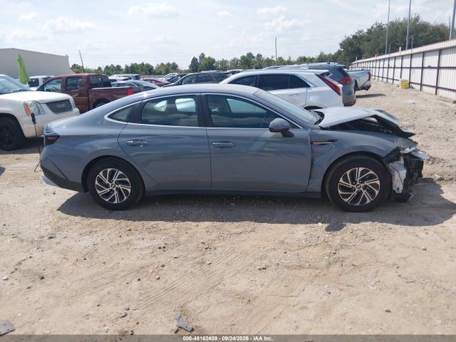 Auction sale of the 2026 Hyundai Sonata Hybrid Blue, vin: KMHL24JJ1TA174434, lot number: 46162409
