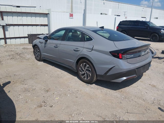 Auction sale of the 2026 Hyundai Sonata Hybrid Blue, vin: KMHL24JJ1TA174434, lot number: 46162409