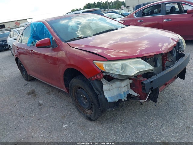 46162418 :رقم المزاد ، 4T1BF1FKXCU547002 vin ، 2012 Toyota Camry Le مزاد بيع
