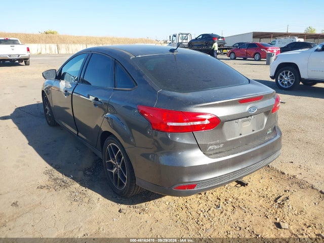 Ford FOCUS SE 2016 1FADP3FE2GL257807 Image 3