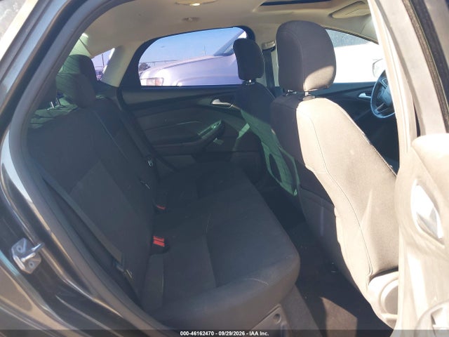 Ford FOCUS SE 2016 1FADP3FE2GL257807 Image 8