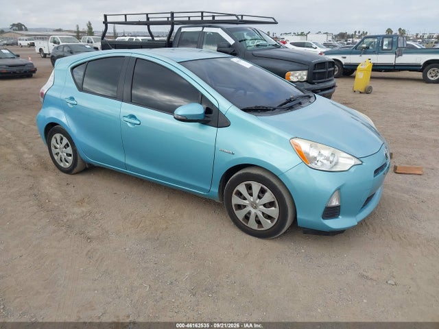 Продажа на аукционе авто 2014 Toyota Prius C Two, vin: JTDKDTB39E1062889, номер лота: 46162535