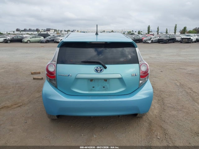 46162535 :رقم المزاد ، JTDKDTB39E1062889 vin ، 2014 Toyota Prius C Two مزاد بيع