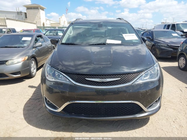 46162580 :رقم المزاد ، 2C4RC1BG1HR820703 vin ، 2017 Chrysler Pacifica Touring-l مزاد بيع