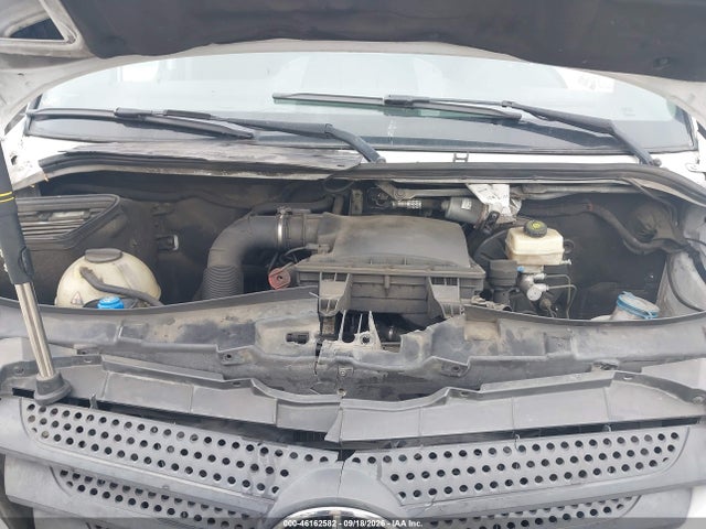 WD3PE7DC4F5948369 Mercedes-Benz Sprinter 2500 Normal Roof