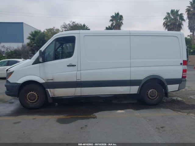 WD3PE7DC4F5948369 Mercedes-Benz Sprinter 2500 Normal Roof