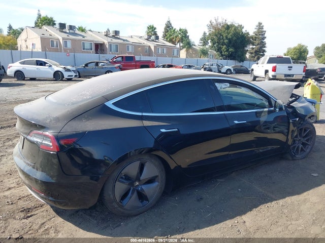 46162606 :رقم المزاد ، 5YJ3E1EA7KF305795 vin ، 2019 Tesla Model 3 Long Range/mid Range/standard Range/standard Range Plus مزاد بيع