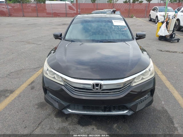 46162632 :رقم المزاد ، 1HGCR2F7XHA087142 vin ، 2017 Honda Accord Ex مزاد بيع