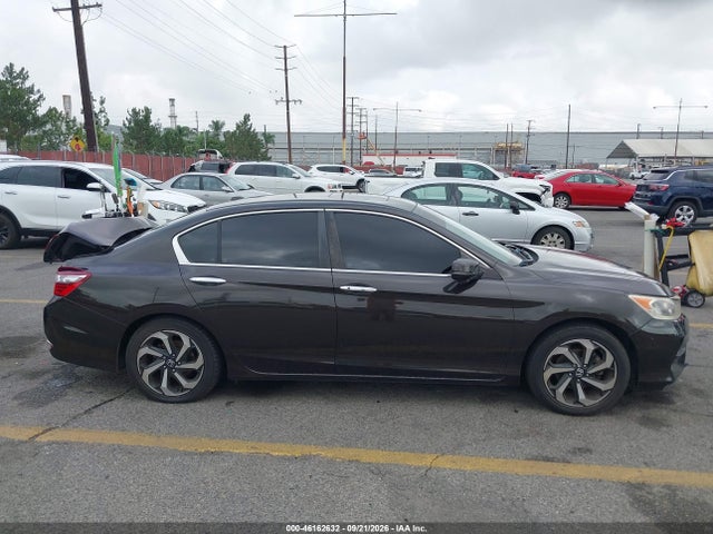 46162632 :رقم المزاد ، 1HGCR2F7XHA087142 vin ، 2017 Honda Accord Ex مزاد بيع