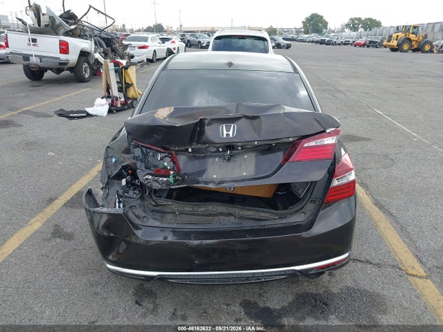 46162632 :رقم المزاد ، 1HGCR2F7XHA087142 vin ، 2017 Honda Accord Ex مزاد بيع