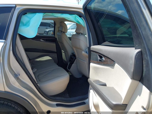 Продажа на аукционе авто 2017 Lincoln Mkx Reserve, vin: 2LMPJ6LR5HBL34916, номер лота: 46162642