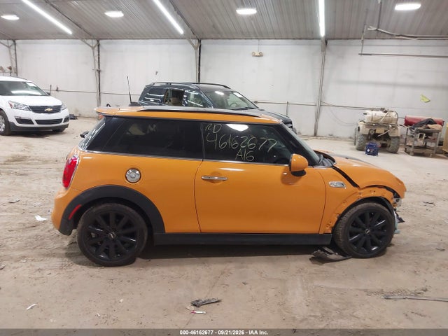 2016 Mini Cooper S მანქანა იყიდება აუქციონზე, vin: WMWXP7C53G3B92890, აუქციონის ნომერი: 46162677