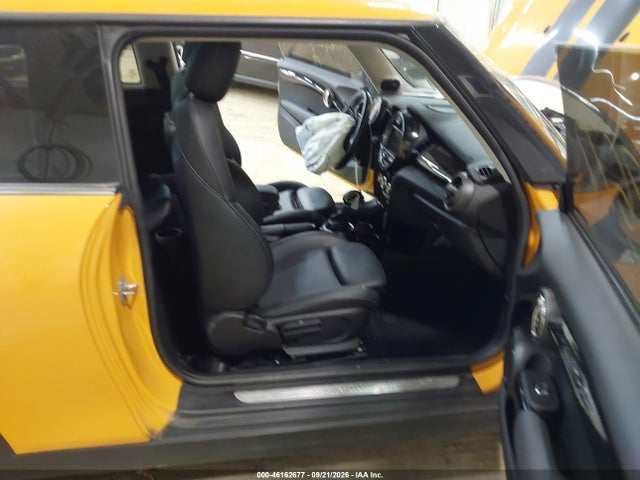 2016 Mini Cooper S მანქანა იყიდება აუქციონზე, vin: WMWXP7C53G3B92890, აუქციონის ნომერი: 46162677