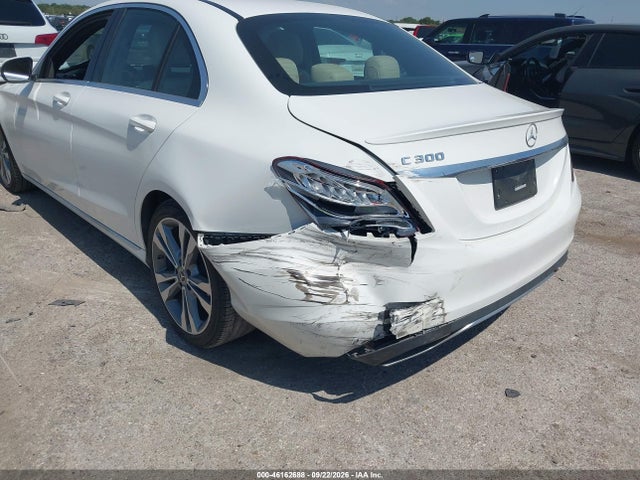 46162688 :رقم المزاد ، 55SWF4JB2JU248882 vin ، 2018 Mercedes-benz C 300 مزاد بيع