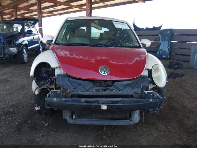 46162695 :رقم المزاد ، 3VWRG3AG3AM013479 vin ، 2010 Volkswagen New Beetle 2.5l مزاد بيع