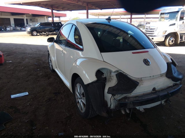46162695 :رقم المزاد ، 3VWRG3AG3AM013479 vin ، 2010 Volkswagen New Beetle 2.5l مزاد بيع