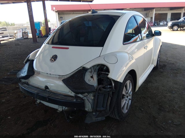 46162695 :رقم المزاد ، 3VWRG3AG3AM013479 vin ، 2010 Volkswagen New Beetle 2.5l مزاد بيع