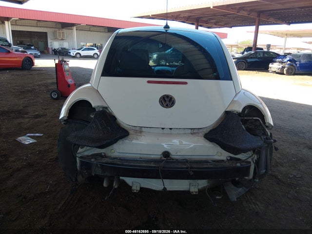46162695 :رقم المزاد ، 3VWRG3AG3AM013479 vin ، 2010 Volkswagen New Beetle 2.5l مزاد بيع