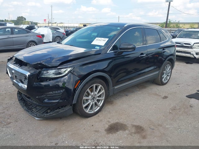 46162768 :رقم المزاد ، 5LMCJ3C94KUL02143 vin ، 2019 Lincoln Mkc Reserve مزاد بيع