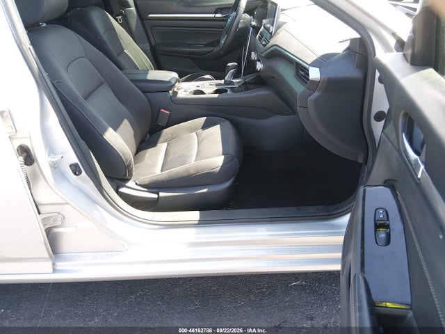 46162788 :رقم المزاد ، 1N4BL4DV6LC178811 vin ، 2020 Nissan Altima Sv Fwd مزاد بيع