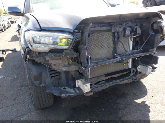 3TMCZ5AN7NM499930 Toyota Tacoma 4wd Trd Off Road