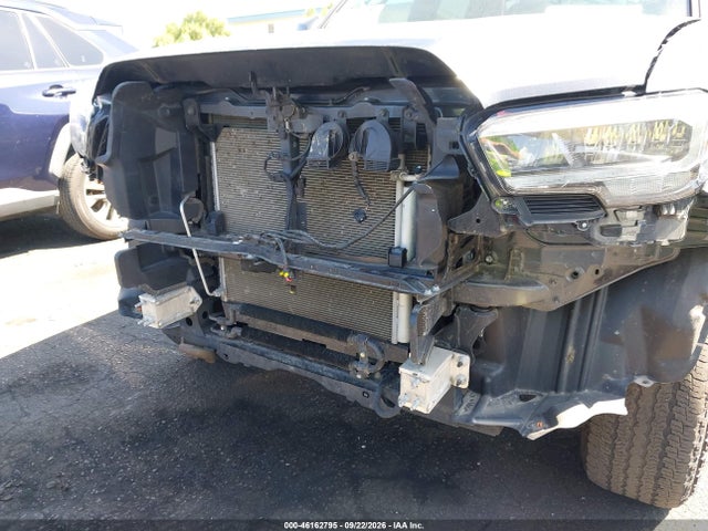 3TMCZ5AN7NM499930 Toyota Tacoma 4wd Trd Off Road
