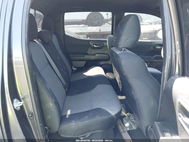 3TMCZ5AN7NM499930 Toyota Tacoma 4wd Trd Off Road