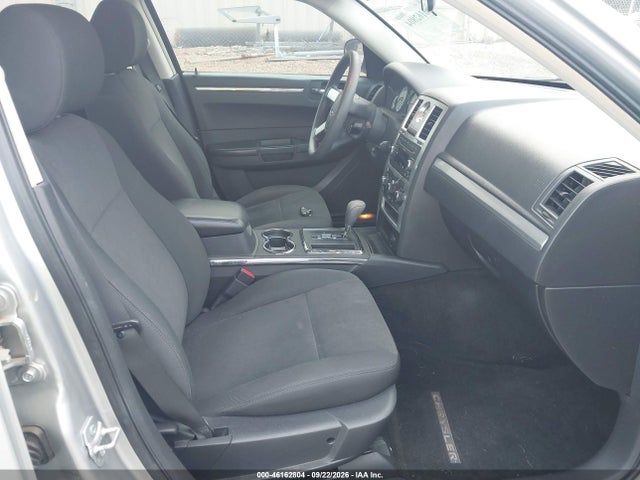 2009 Chrysler 300 Lx მანქანა იყიდება აუქციონზე, vin: 2C3LA43D99H565599, აუქციონის ნომერი: 46162804