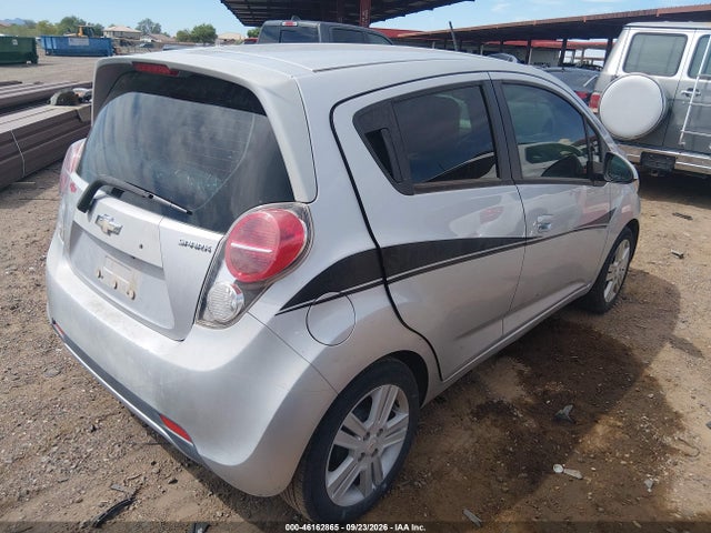 Chevrolet Spark 1lt Auto 2014 KL8CD6S97EC441056 Image 4