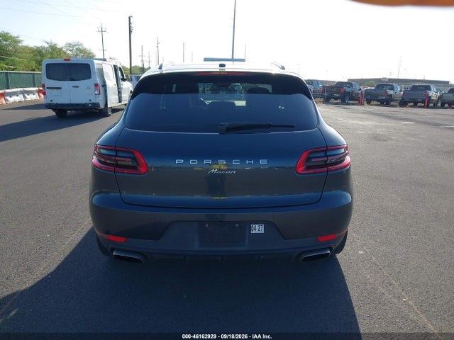 Porsche Macan 2018 WP1AA2A51JLB10562 Image 16