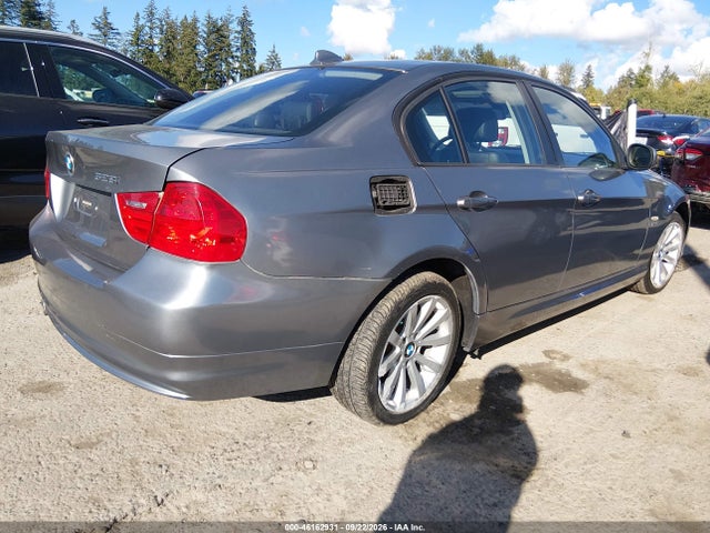 46162931 :رقم المزاد ، WBAPK7G53BNN77661 vin ، 2011 Bmw 328i Xdrive مزاد بيع