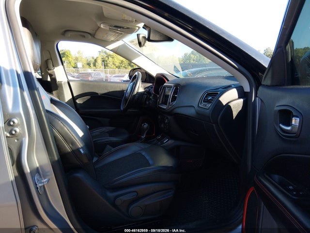 2018 Jeep Compass Trailhawk 4x4 მანქანა იყიდება აუქციონზე, vin: 3C4NJDDB5JT413042, აუქციონის ნომერი: 46162959