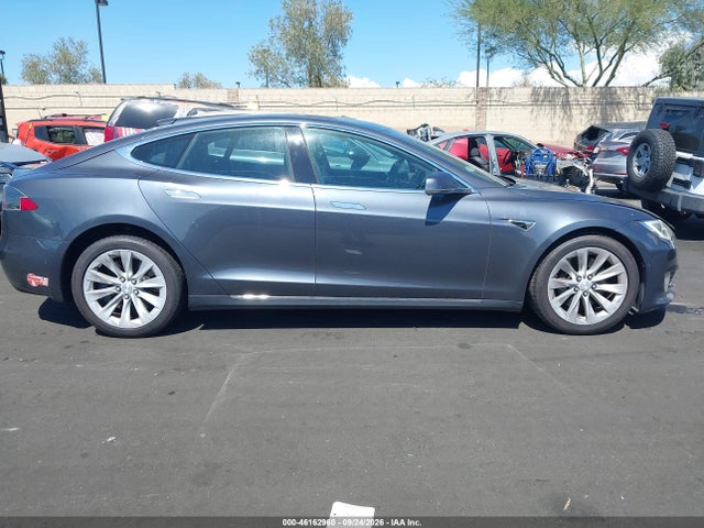 46162960 :رقم المزاد ، 5YJSA1E12HF226406 vin ، 2017 Tesla Model S 60/75 مزاد بيع