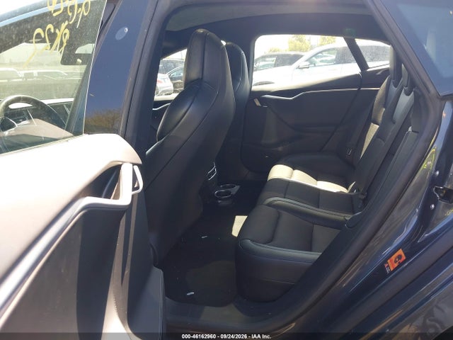 46162960 :رقم المزاد ، 5YJSA1E12HF226406 vin ، 2017 Tesla Model S 60/75 مزاد بيع