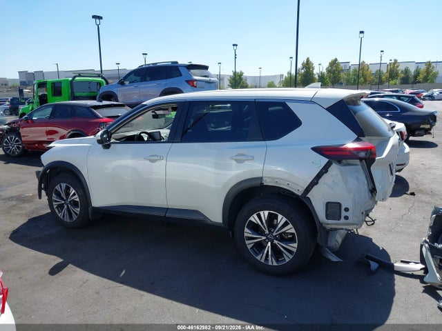 JN8BT3BA8PW405462 Nissan Rogue Sv Fwd
