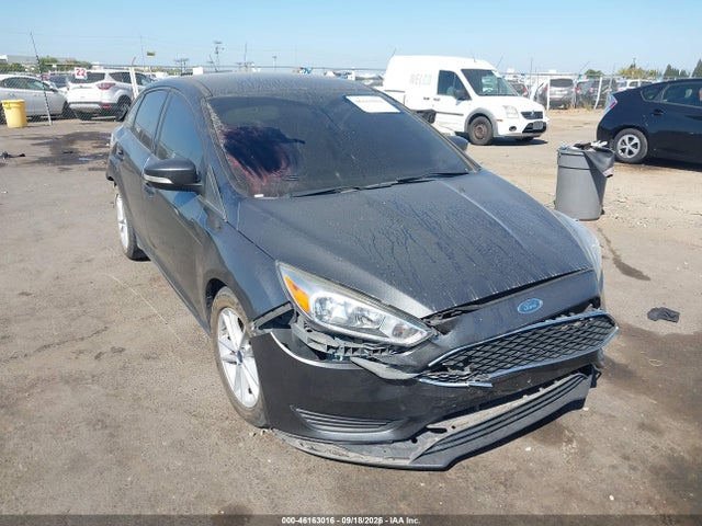 46163016 :رقم المزاد ، 1FADP3F23HL300090 vin ، 2017 Ford Focus Se مزاد بيع