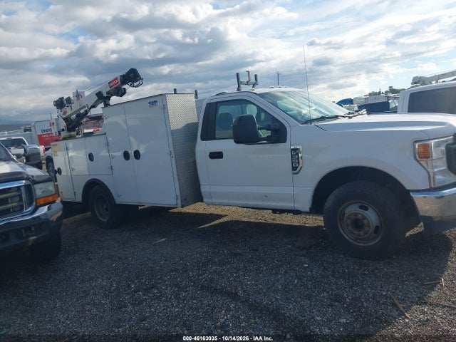 2021 Ford F-350 Chassis Xl მანქანა იყიდება აუქციონზე, vin: 1FDRF3G6XMED06547, აუქციონის ნომერი: 46163035